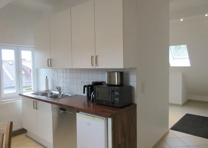 Home Apartments *