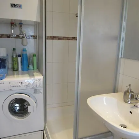Home Apartments 아파트