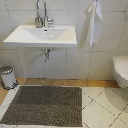 Home Apartments *